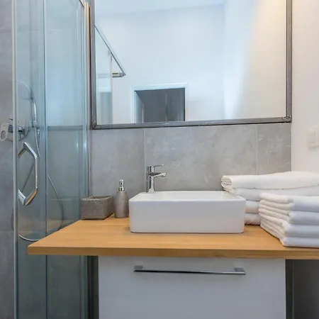 Provenir Strzelecka 25 ポズナン