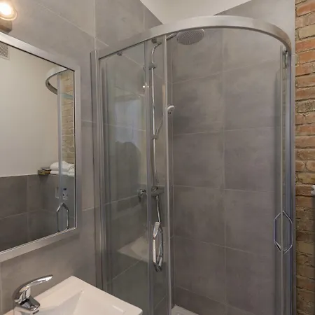 Provenir Strzelecka 25