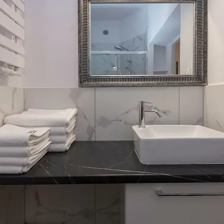 Provenir Strzelecka 25 ポズナン