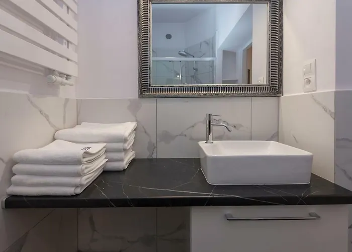 Provenir Strzelecka 25 Poznań