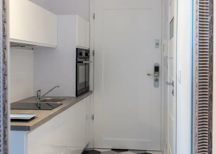 Provenir Strzelecka 25 * Poznań